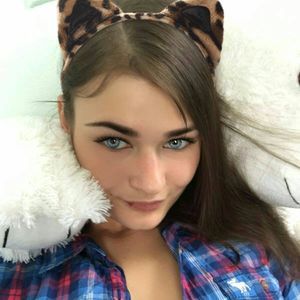 Meet your Posher, Marina